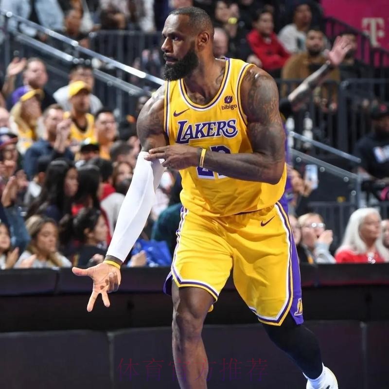 詹姆斯30分 湖人战胜鹈鹕 詹姆斯30分 湖人战胜鹈鹕